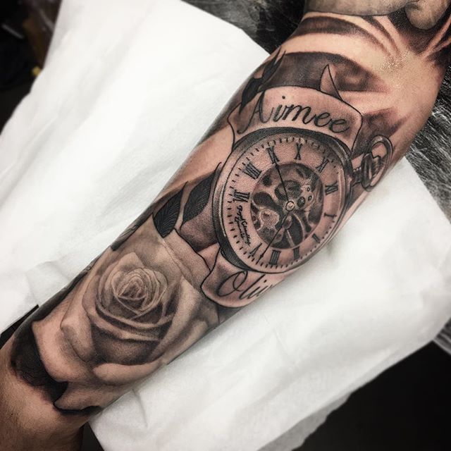 One more session to finish this sleeve up. Rose healed clock fresh ...