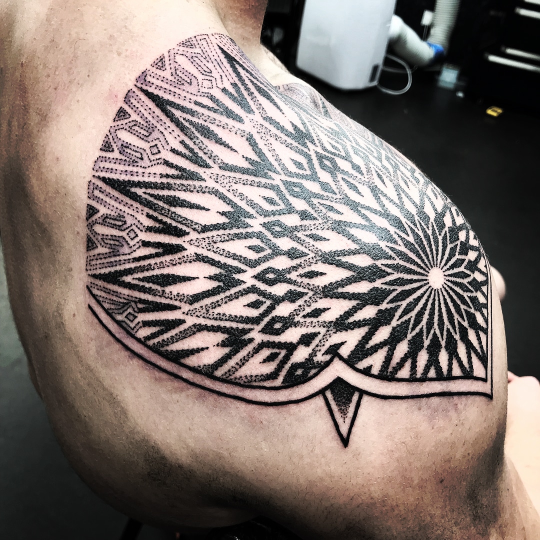 Good start for Ian . . . . . . .artists .best.tattoo.page ⋆ Studio XIII ...