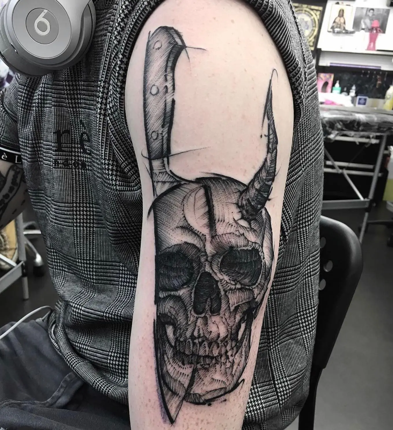 Epic new piece from resident @manny.tattoos 
You can find manny every Monday, Tuesday and Wednesday for all your tattoo needs!! ————
————
️01315582974 artwork@studioxiii.tattoo studioxiii tattoos tattooed tattooflash blackworkers bandg realism realistictattoo skull skinartmag skulltattoo lion liontattoo tattooartist edinburghtattooartist edinburghtattoo girltattoo blackclaw uktta ttt bishoprotary ukbta skindeep txtooing tattoomediaink thebesttattooartist tattoosnob tattooartistic