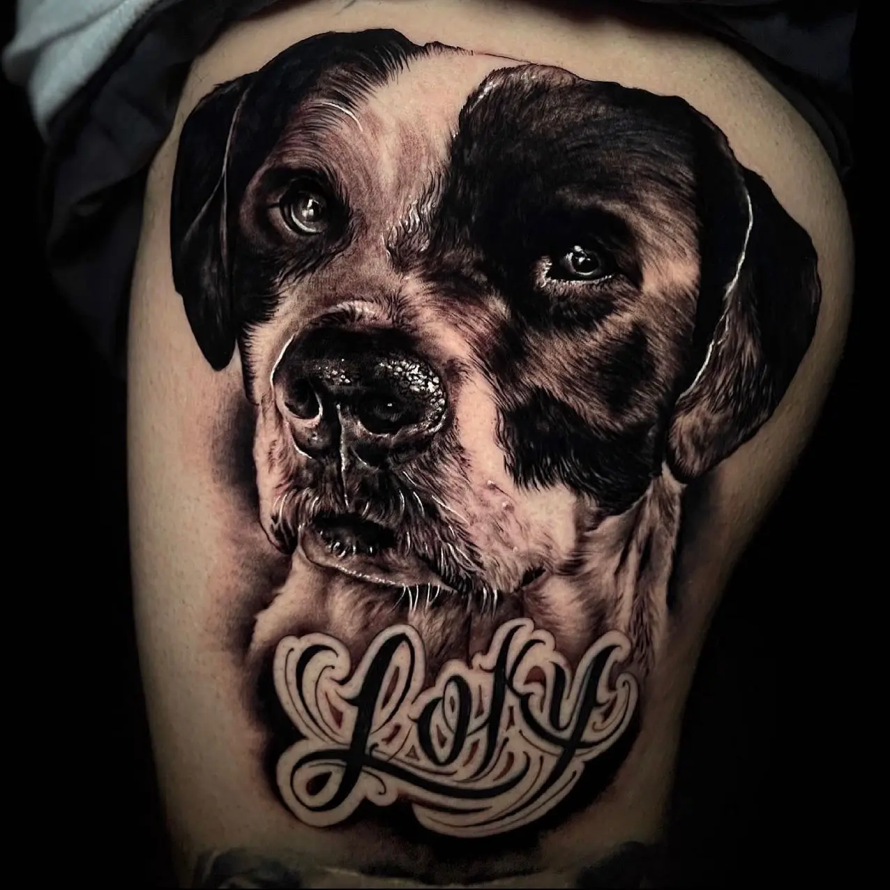 A lovely dog portrait done by our resident youngcaviartattoo 🐶🐶
•
•
•
             
