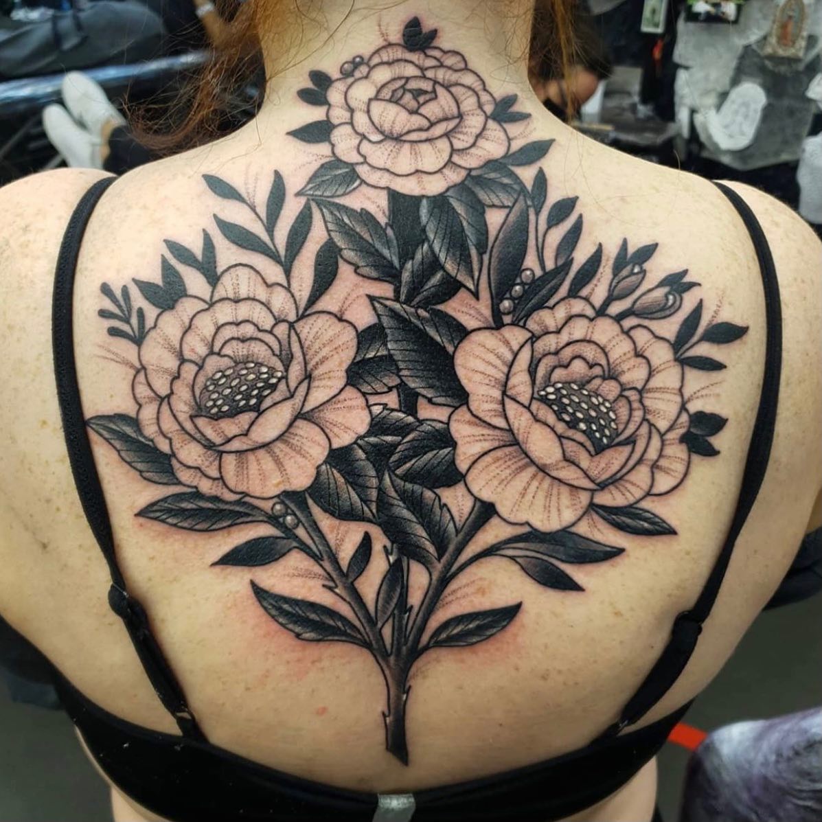 How sick is this cover up by our resident tattoosbyalanross !?🤯🌸

Fill out the tattoo enquiry form on our website if you’re looking for a quote 💫

📩 - link in the bio

                         totaltattoo barber_dts easytattoo_uk eternalink dynamiccolor lockdownneedle stencilstuff       