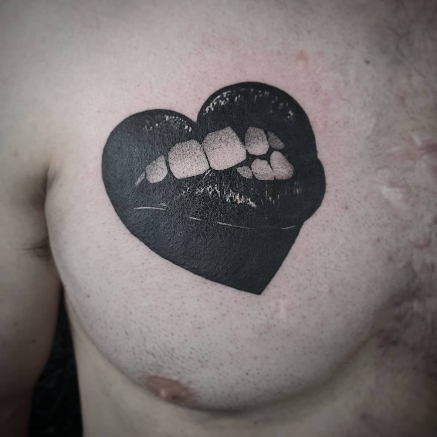 Lip Bite from today
One of my older flash pieces 🖤
_____________________________
                             