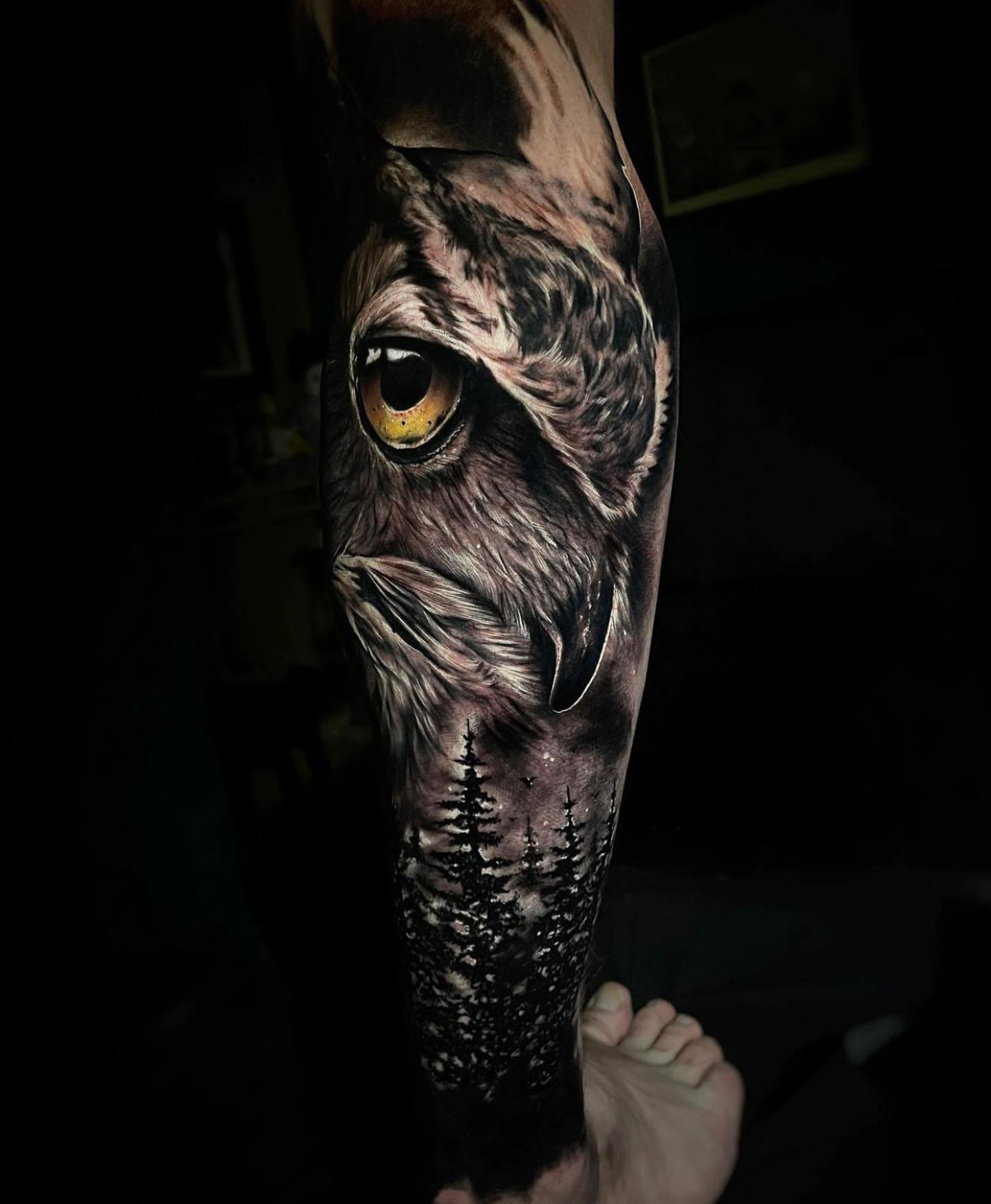 Insane realism owl by youngcaviartattoo 🦉✨ we are obsessed!

If you would like to get tattooed, then please fill out the tattoo enquiry form on our website 💫

                         totaltattoo barber_dts easytattoo_uk eternalink dynamiccolor lockdownneedle stencilstuff       