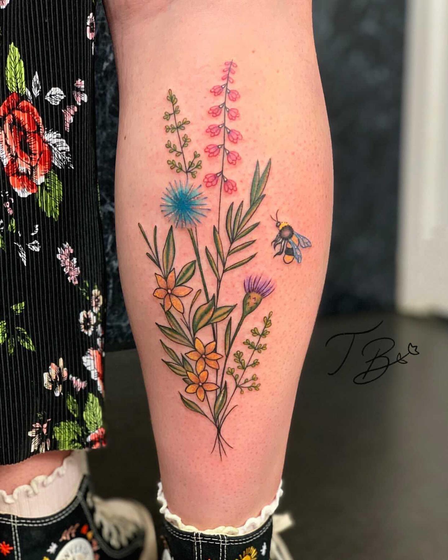 Thank you so much Chloe for trusting me with such a fun project! 🌸🌼
•
Done at studioxiiigallery 
•

                    