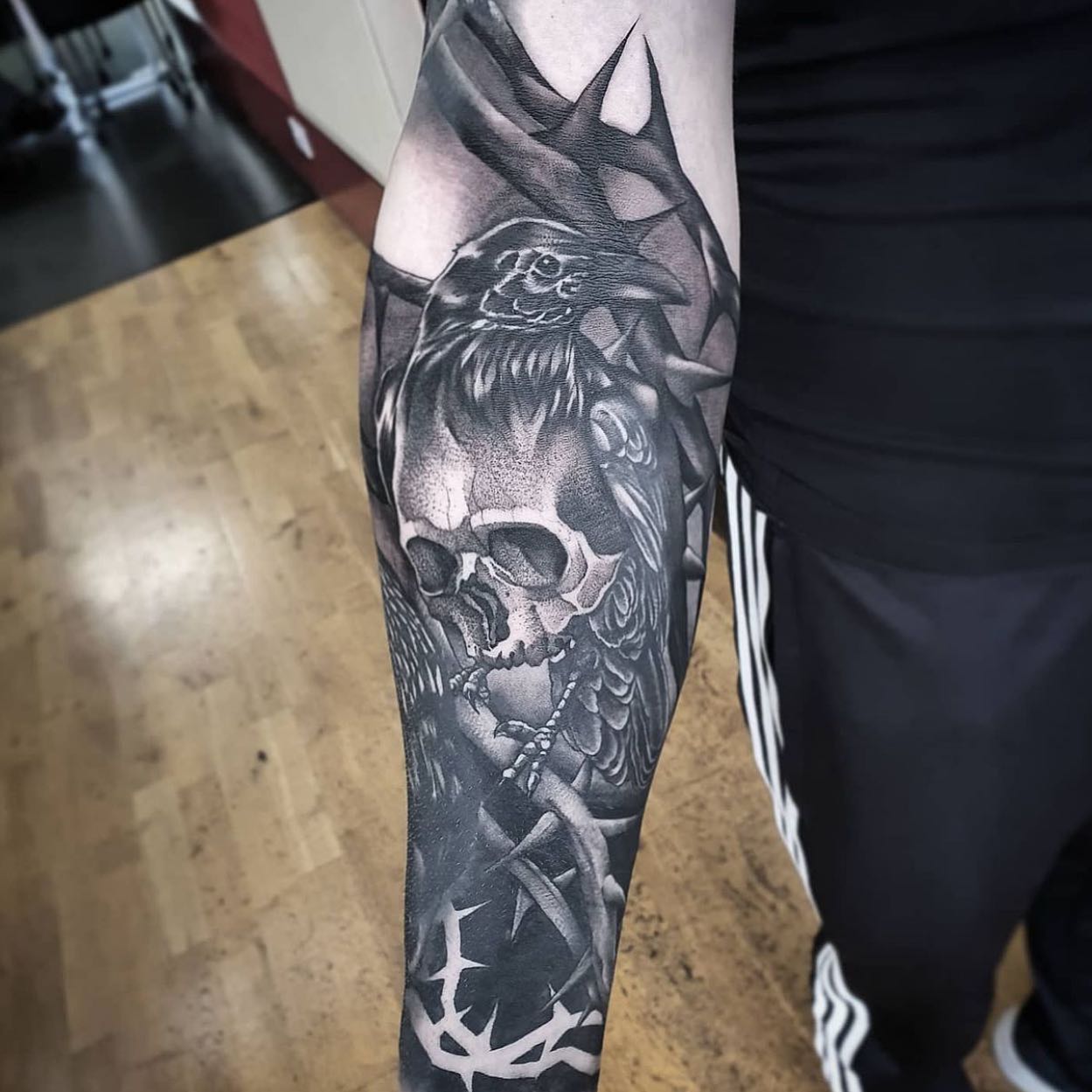 Continuation of a work in progress by jnelson.art 🤩

If you would like to get tattooed, then please fill out the tattoo enquiry form on our website 💫

                         totaltattoo barber_dts easytattoo_uk eternalink dynamiccolor lockdownneedle stencilstuff       