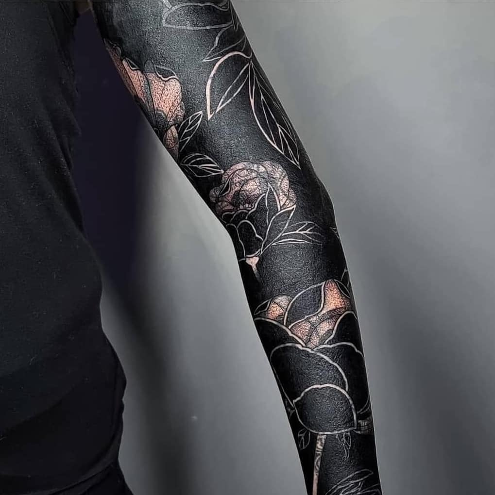 Here's an arm I  out with some  on the badass wallachild using allegoryink  fkirons exo and 35 mags from kingpintattoosupply .done here in  .
.
Swipe for the stuff that was there before
.
    