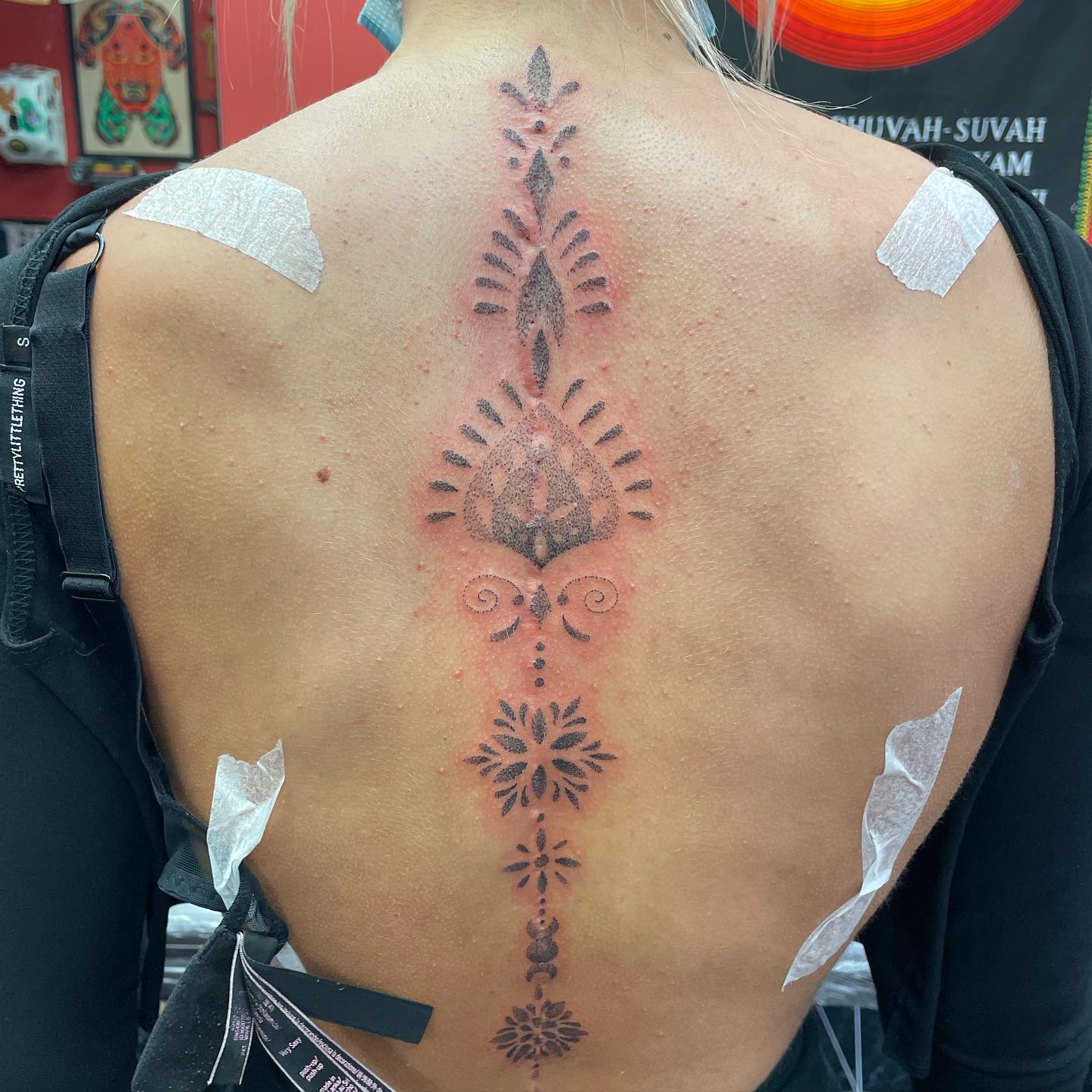 Scoliosis surgery scar cover up for Pippa from last week- thank you so much for you trust- much appreciated and well sat, and thank you for letting me share the “before” pic🙏👌Done studioxiiigallery 🙌
                       
