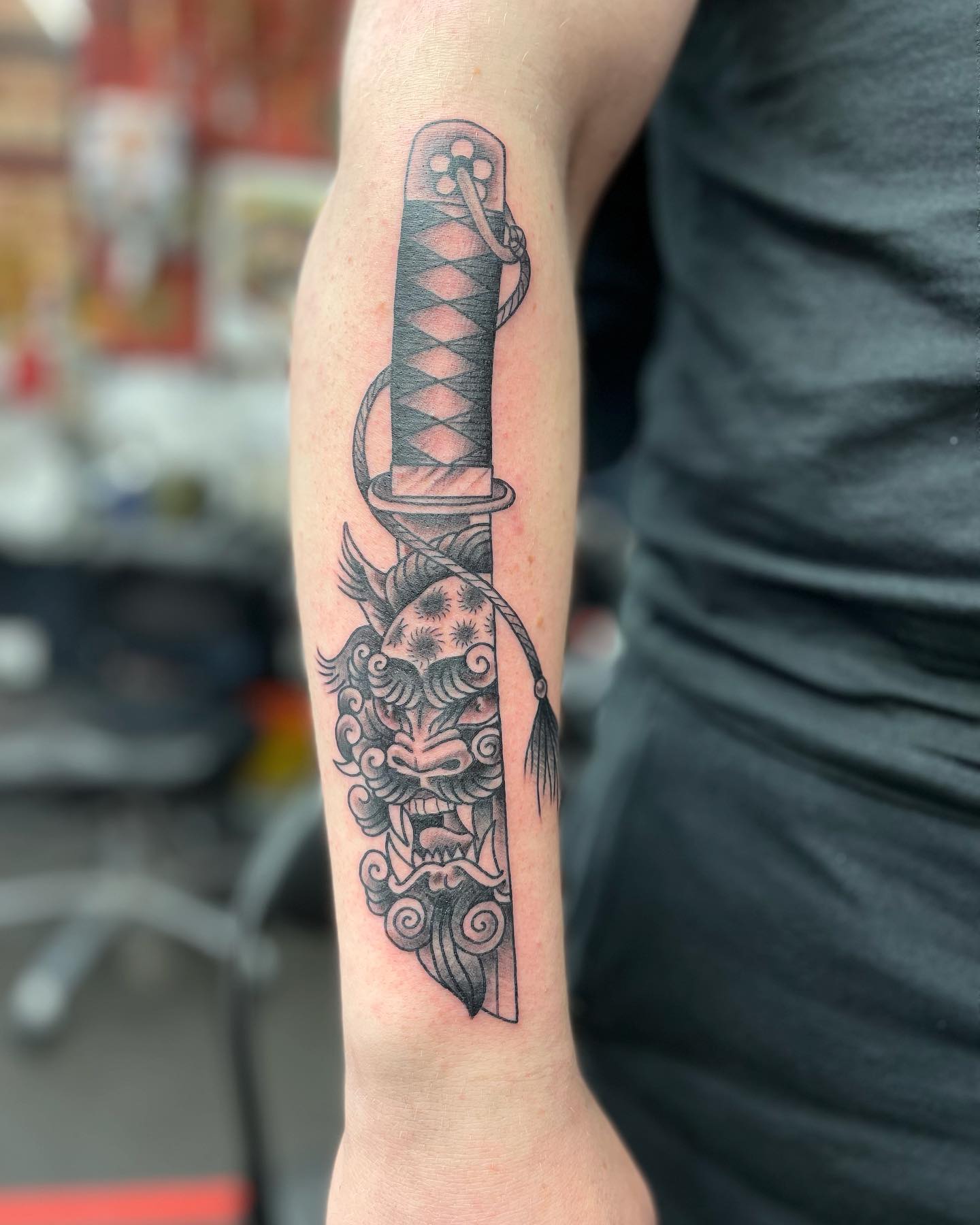 Great time in this fu-dog tantõ design earlier this week- thank you Lewis 🙏👌 done studioxiiigallery 🙌 more like this would be great 💪🙏 
                     
