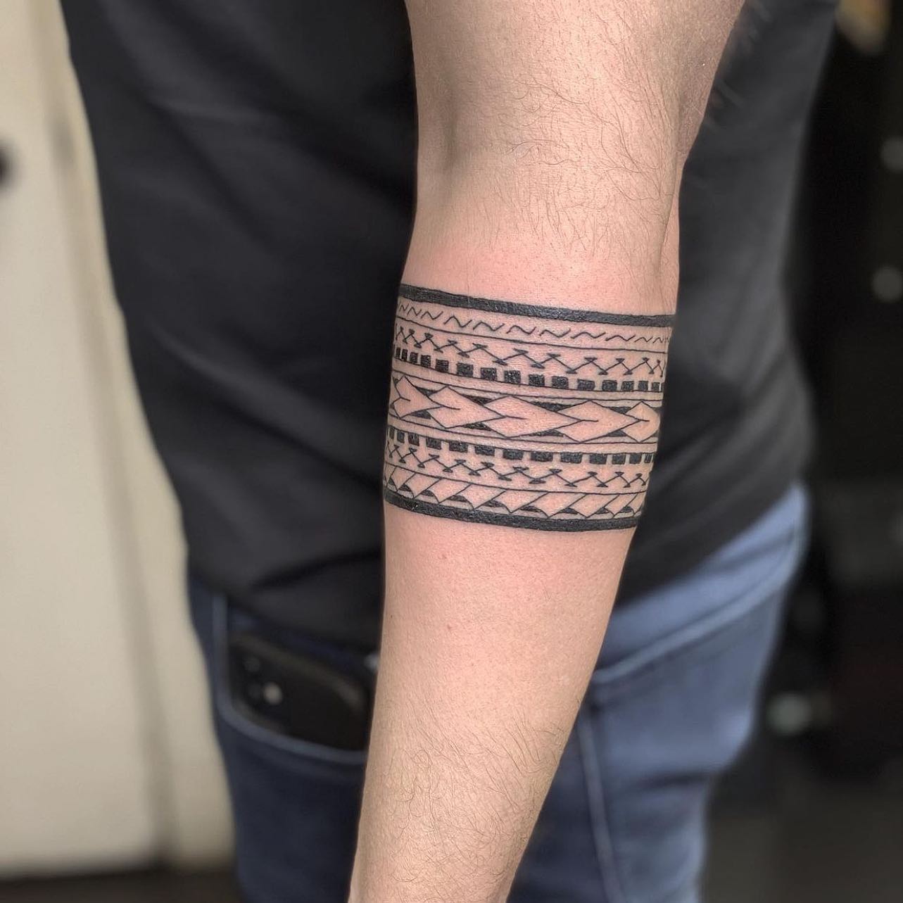 We’re back and starting off the year strong with a Polynesian inspired band by marcdiamondtattoo 🔥

If you would like to get tattooed, then please fill out the tattoo enquiry form on our website 💫

                         totaltattoo barber_dts easytattoo_uk eternalink dynamiccolor lockdownneedle stencilstuff  