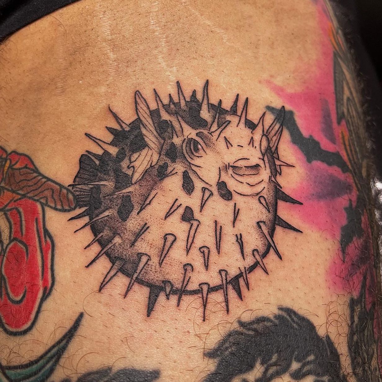 How bloody cute is this pufferfish by our wonderful apprentice Eilidh on youngcaviartattoo 🐡✨ 

📲 eilidhentattoos 

If you would like to get tattooed by Eilidh, then please message her directly on Instagram to enquire (she has lots of available flash from you to choose from) 🐡💫

                         totaltattoo barber_dts easytattoo_uk eternalink dynamiccolor lockdownneedle stencilstuff     