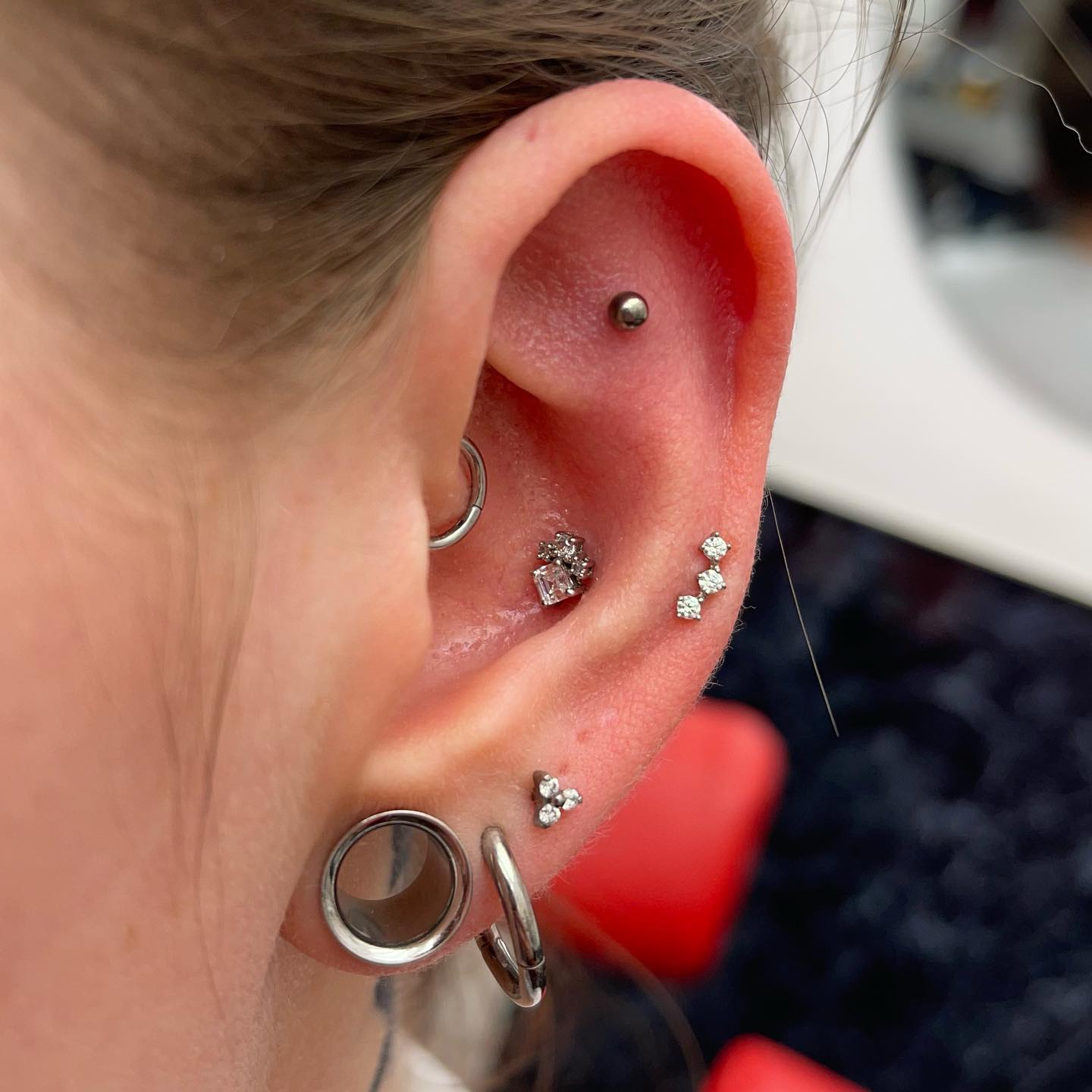 We are obsessed with piercingsbyreese ‘s set up! All piercings done at Studio XIII by all 3 of our resident piercers, and featuring some beautiful pieces by Laura Bond in her healed conch & mid-helix ✨🤍

Use the “book now” button on our page to book yourself in if you fancy something new! & Be sure to check out laura_bond_jewellery if you want to upgrade your ears 💫

                            