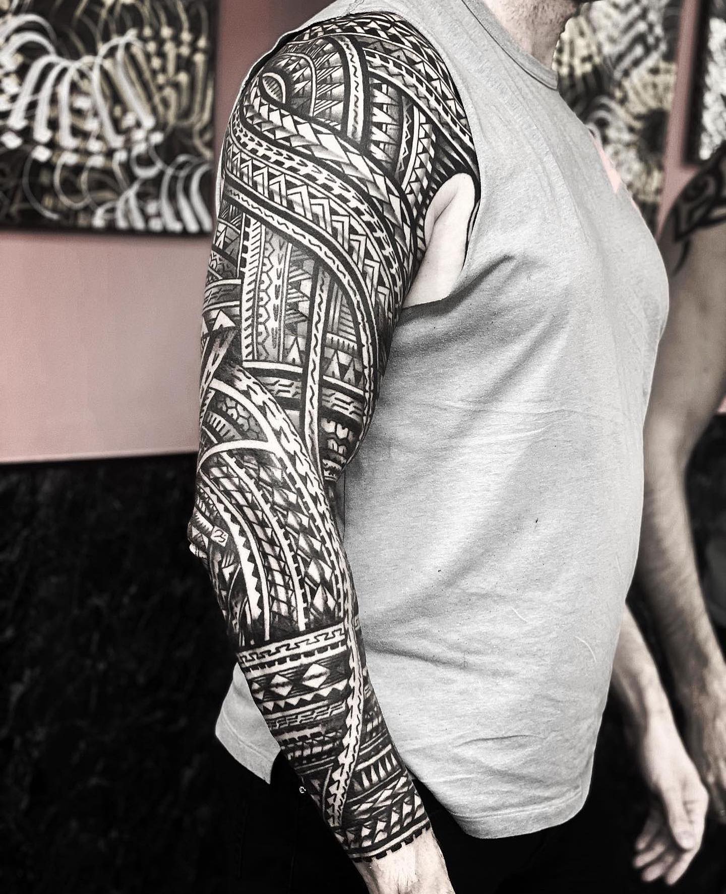 Full Polynesian inspired sleeve by our resident Marc 🤯

📲 marcdiamondtattoo 

If you would like to get tattooed by Marc, then please message him directly for a quote or fill out the tattoo enquiry form on our website 💫

                         barber_dts easytattoo_uk eternalink dynamiccolor lockdownneedle stencilstuff       