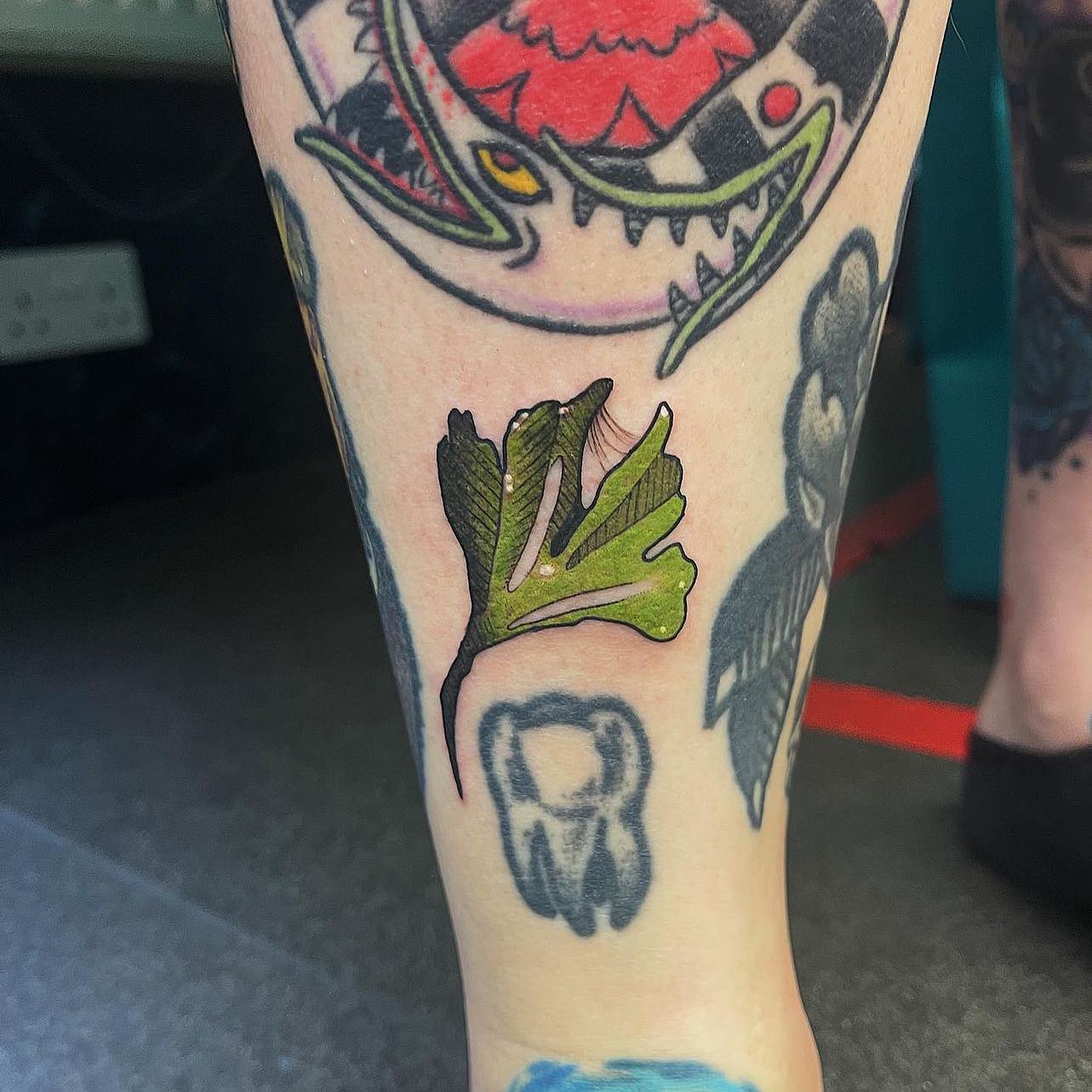 We love this lil ginkgo leaf by our apprentice Eilidh on courtenaydicksontattoo 🌱

📲 eilidhentattoos 

If you would like to get tattooed by Eilidh, then please message her directly for a quote 🌿

                        barber_dts easytattoo_uk eternalink dynamiccolor stencilstuff        