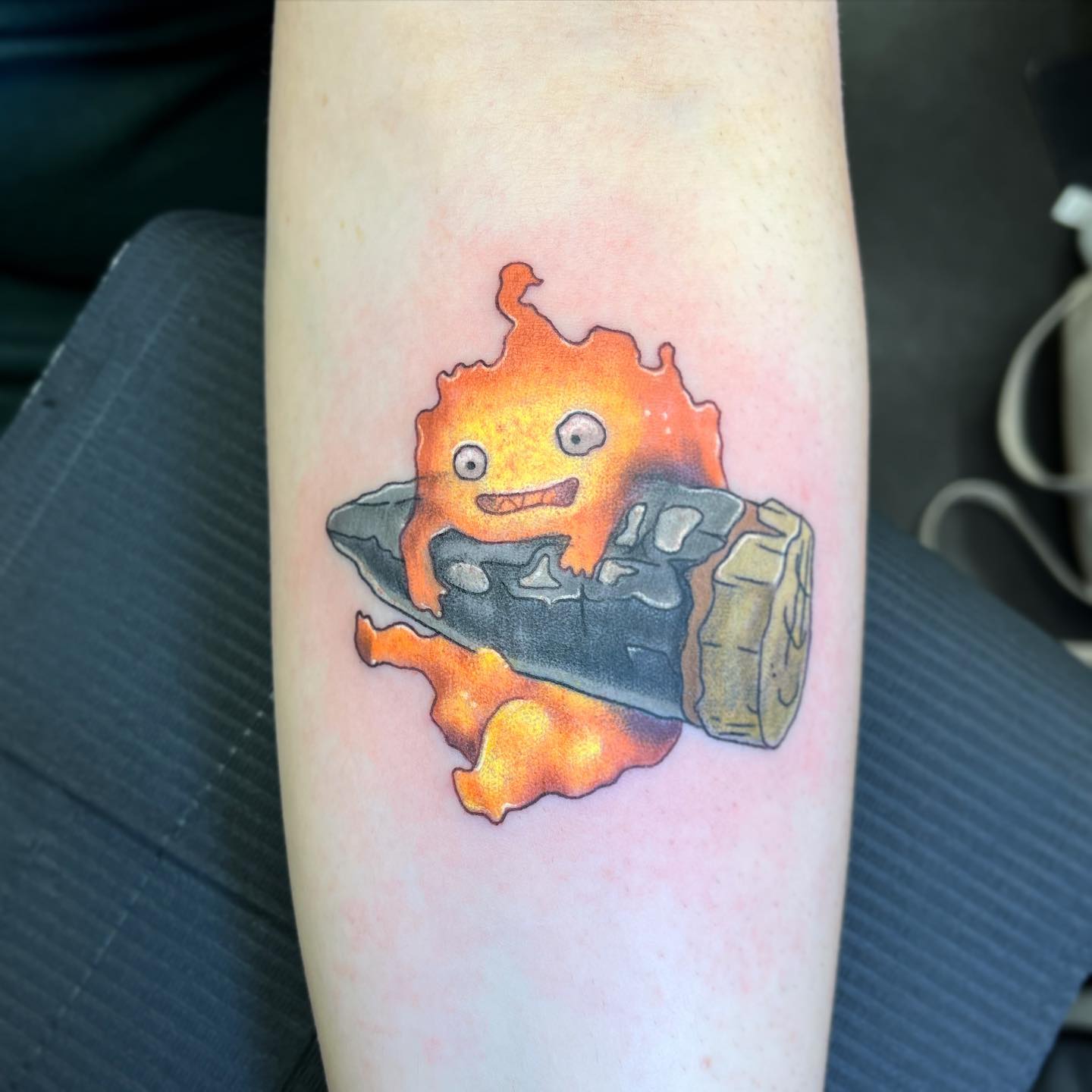 Here's another curse for you - may all your bacon burn!

Thank you CJ for sitting so well for this cute wee guy! Had a lovely time meeting you. 

                    