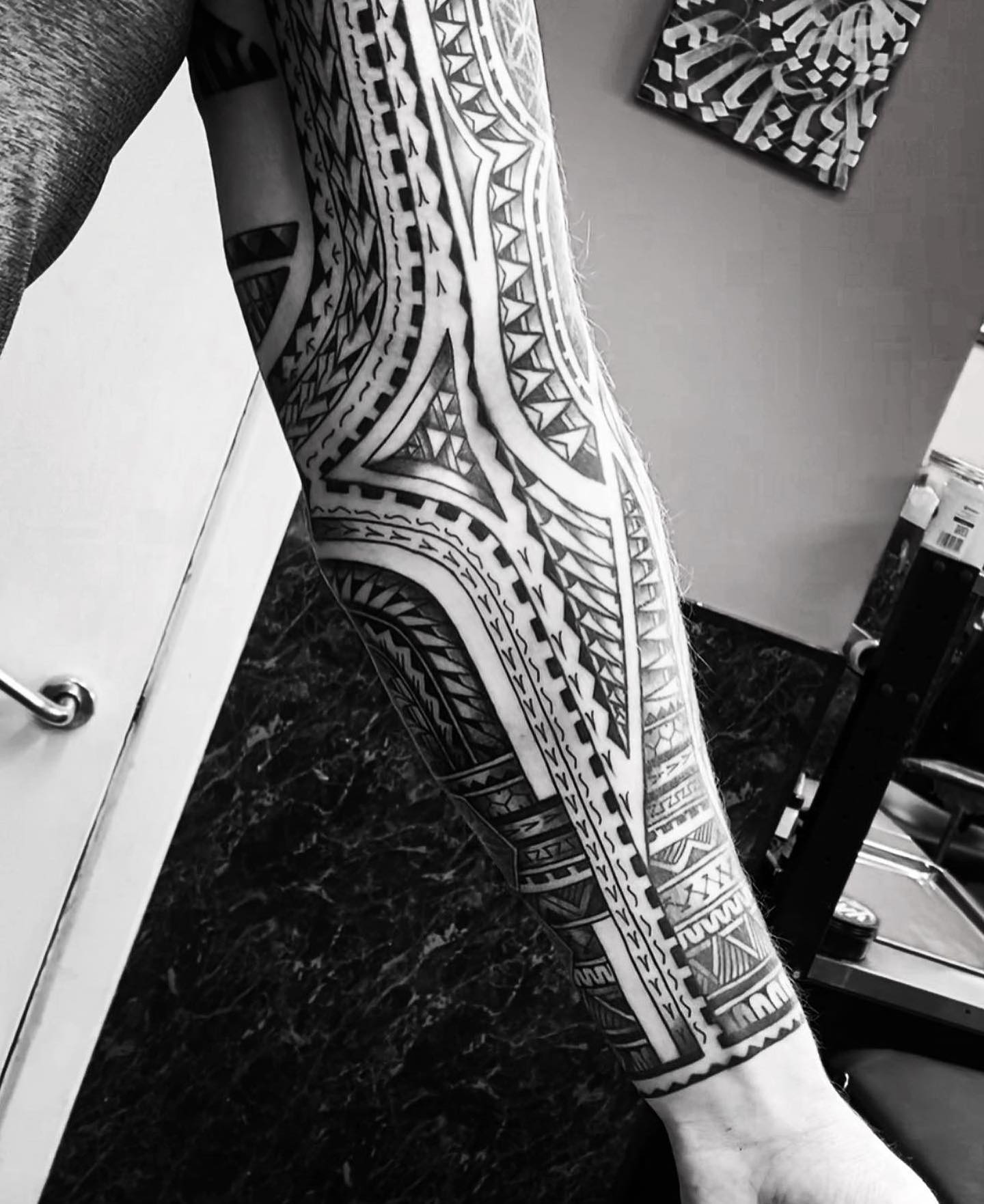 Some progress shots on a Polynesian inspired sleeve by our resident Marc🔥

📲 marcdiamondtattoo 

If you would like to get tattooed by Marc, then please message him directly for a quote or fill out the tattoo enquiry form on our website 💫

                         barber_dts easytattoo_uk eternalink dynamiccolor lockdownneedle stencilstuff     