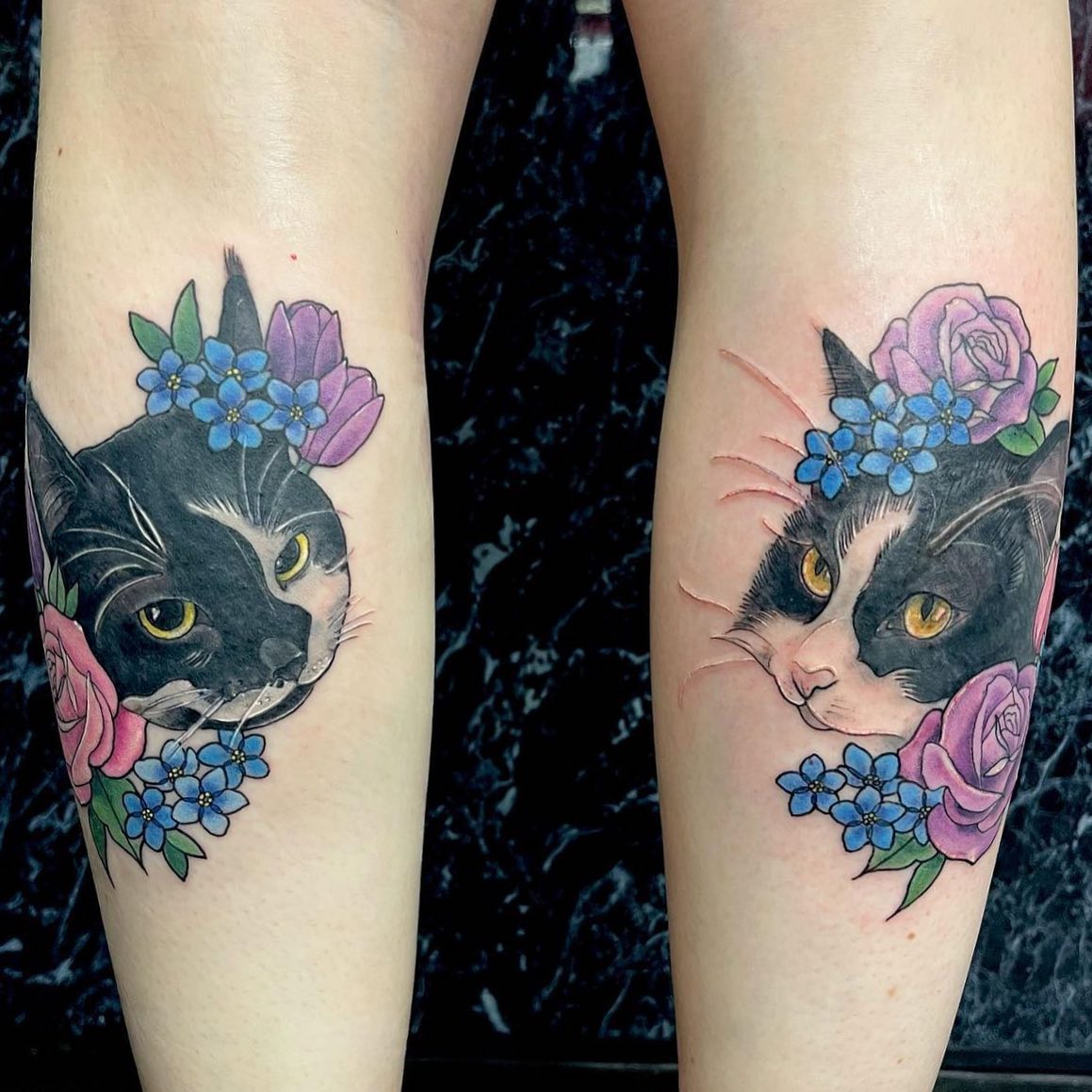 Cutest couple of cats by our lovely courtenaydicksontattoo 🐱💕

If you'd like to get tattooed by Courtenay, send her a message or fill out a tattoo enquiry form! 

                         totaltattoo barber_dts easytattoo_uk eternalink dynamiccolor lockdownneedle stencilstuff    