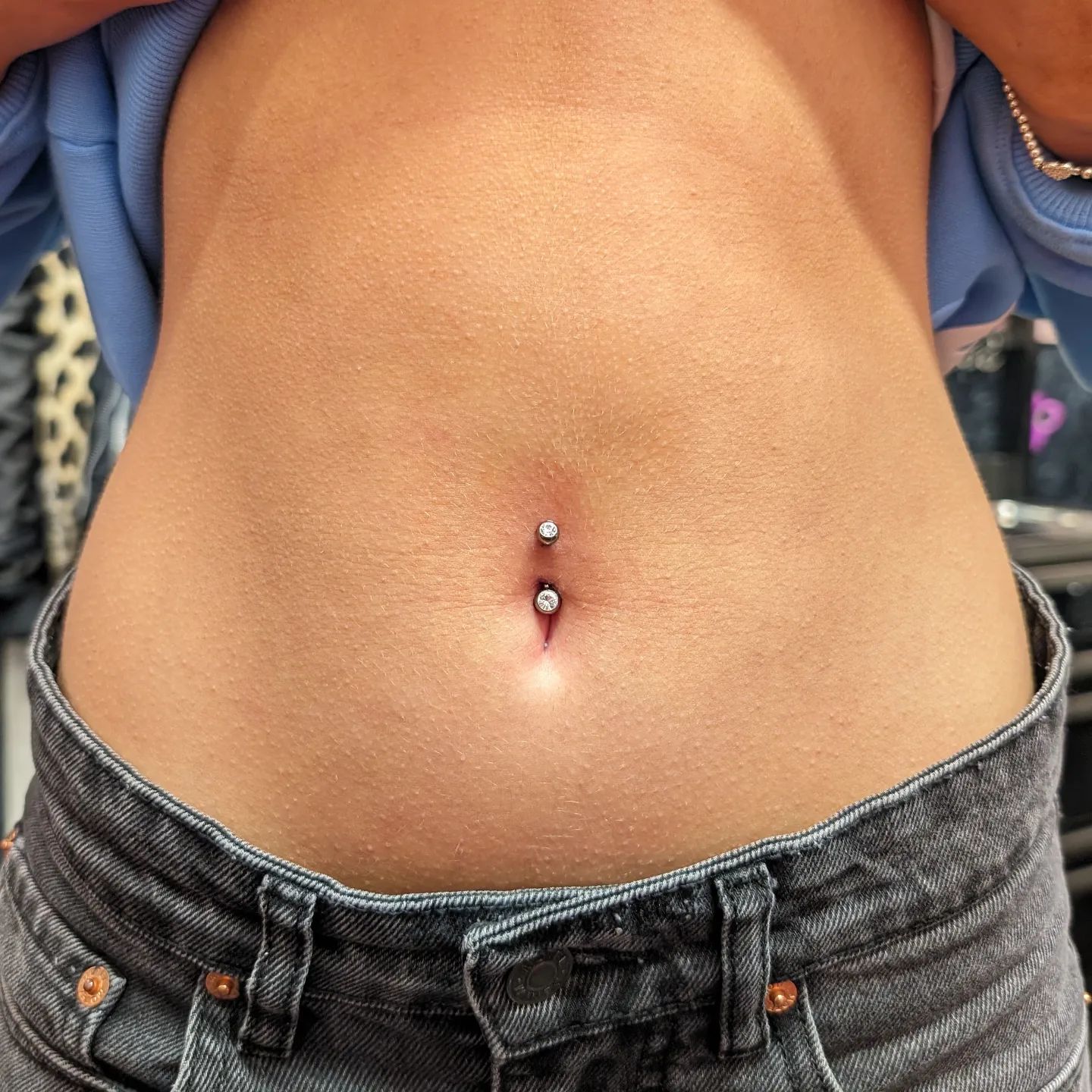 Days are getting longer, count down till summer is on! Get your navel pierced now so it's healed and ready to show off by summer 🌞🏝️

                 