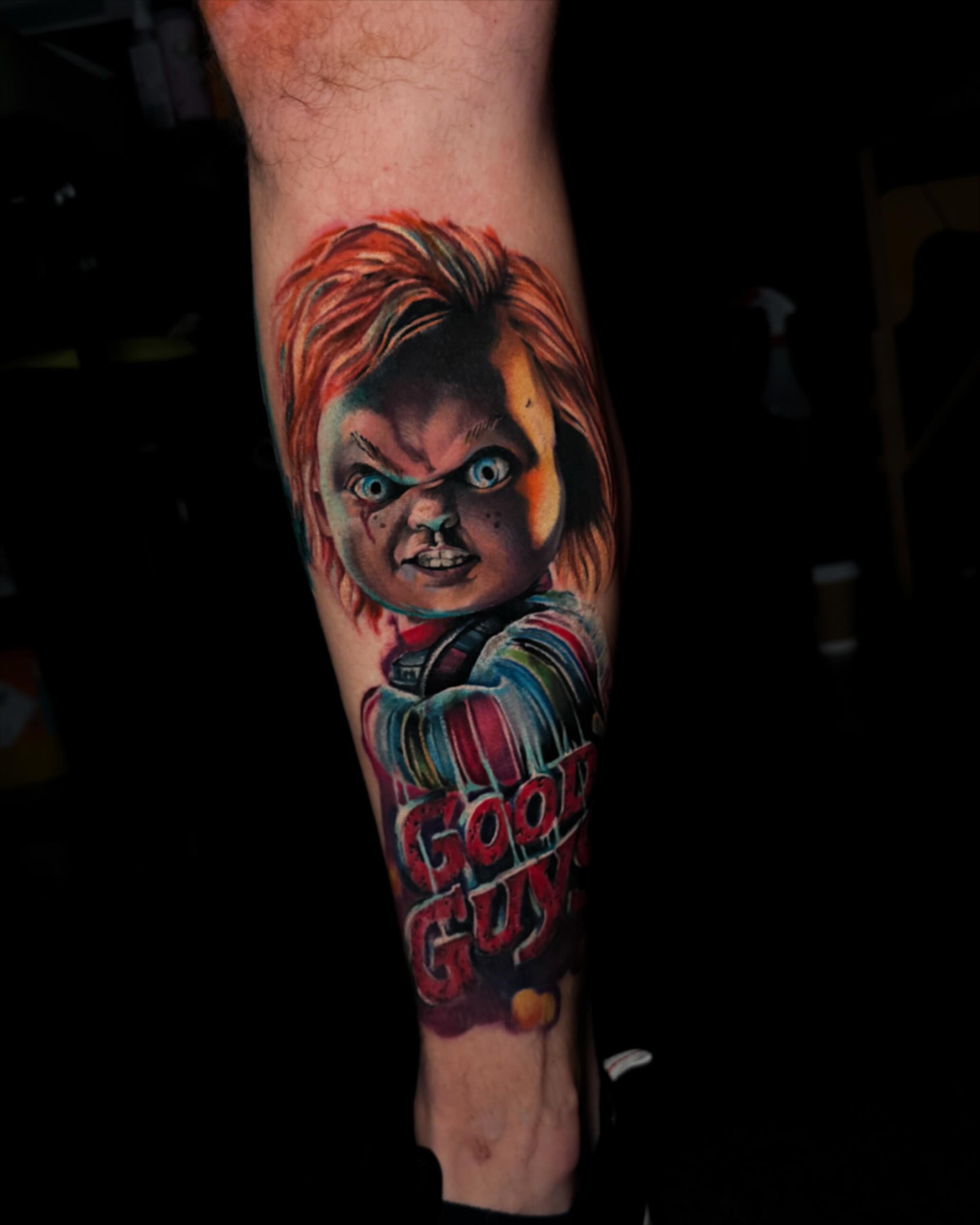 Chucky for Justin as a part of his horror leg sleeve 🖤🔪 Not fished yet but we getting there… slowly 🙈
I would love to do more big colour realism pieces, so if you’re interested just contact with studio or fill my enquiry form (link in bio)
Done at studioxiiigallery
Sponsored by yayofamilia