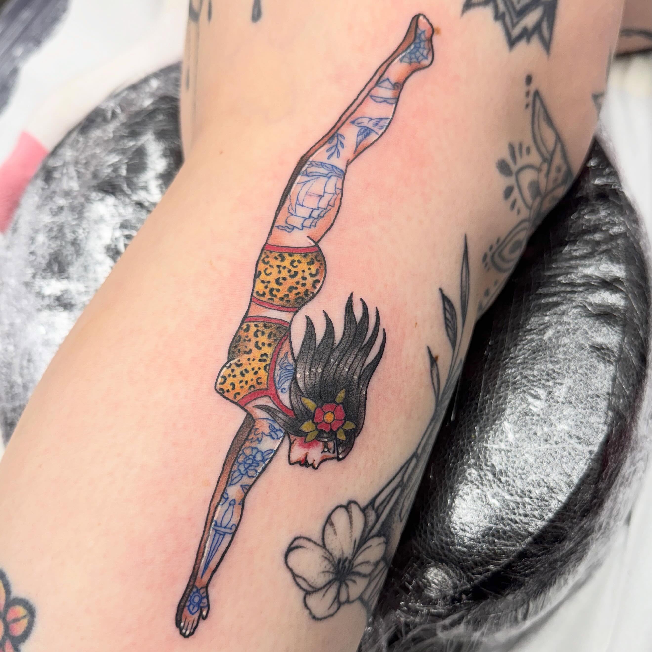 Diving girl from my flash, customised a bit for the lovely Emma, thank you for picking me to add to your beautiful collection.
I am always up for tattoos on tattoos! And would love to do more ladies like this. I have more drawn up or can draw up something custom for you.
studioxiiigallery